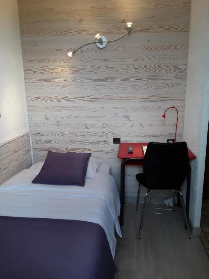 Hotel Du Midi Domene 2*,  France