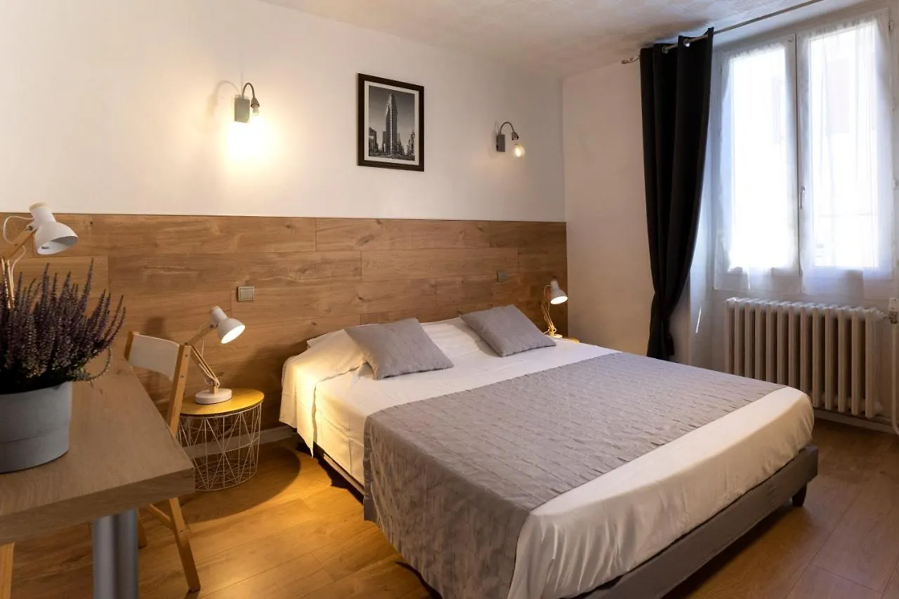 Hotel Du Midi Domene 2*,  France