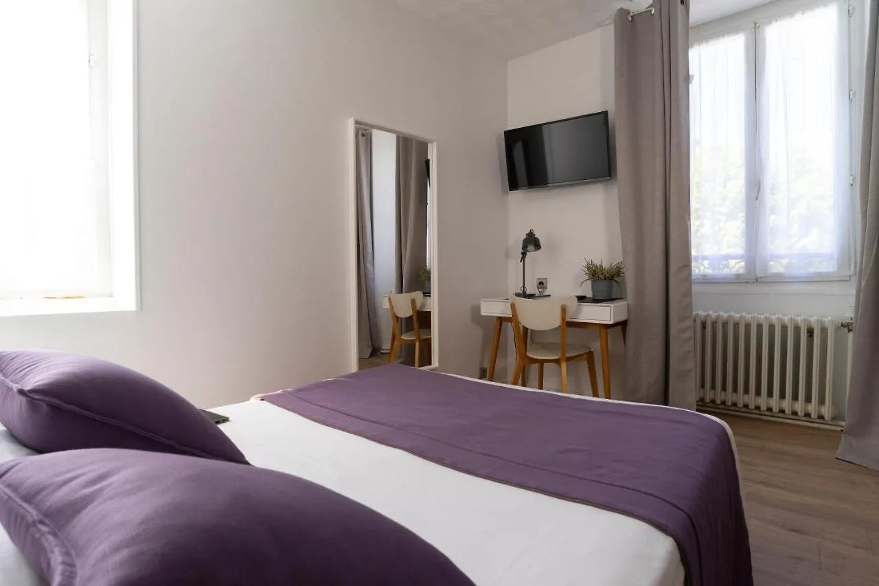 Hotel Du Midi Domene 2*,  France
