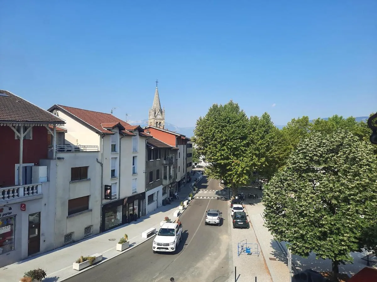 Hotel Du Midi Domène