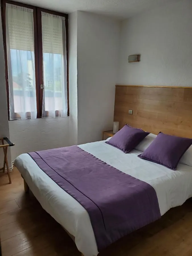 Hotel Du Midi Domene 2*,  France